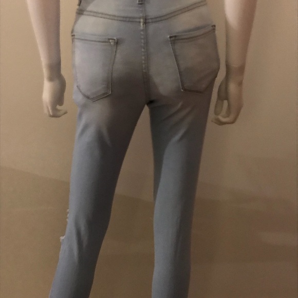 Sold - Picture 5 of 7